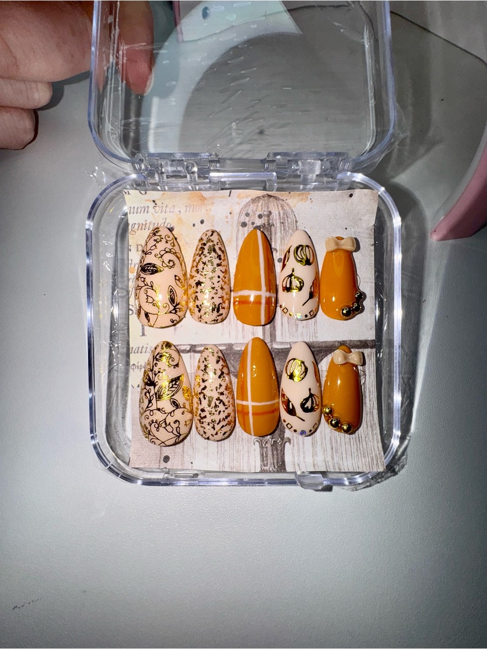 Fall Autumn Themed Press-On Nail Set - Accent Foil & Bow Details
